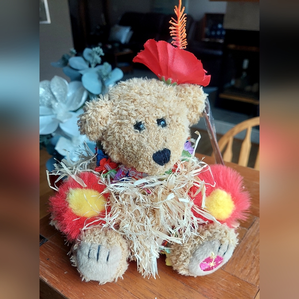 * Hawaiian Collectibles Hula Girl Bear Passport Grass Skirt Plush w/Tag 2003